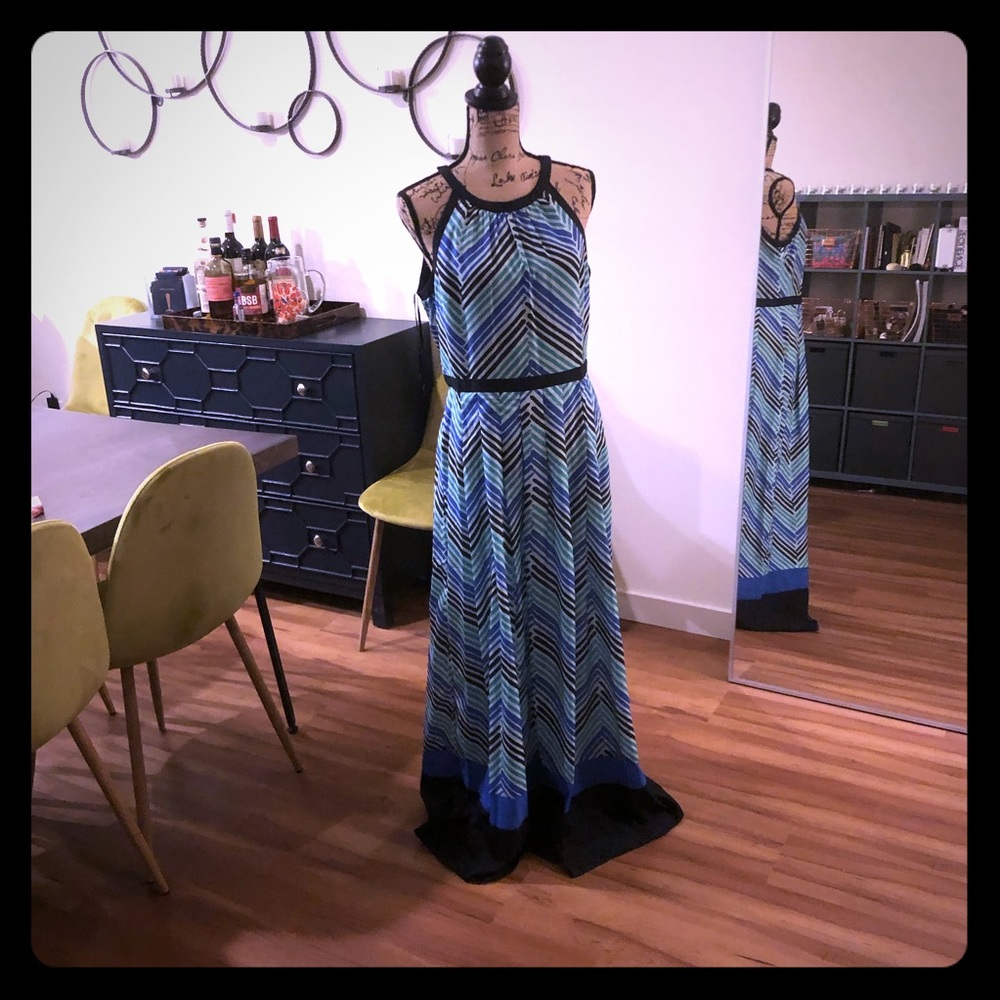 Ann Taylor chevron pattern maxi dress